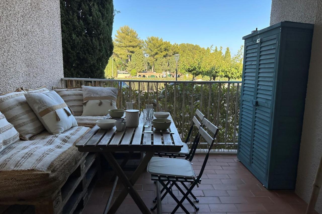 Very Cosy Apartment At 200 M From The Beaches Ла-Лонд-ле-Мор Экстерьер фото
